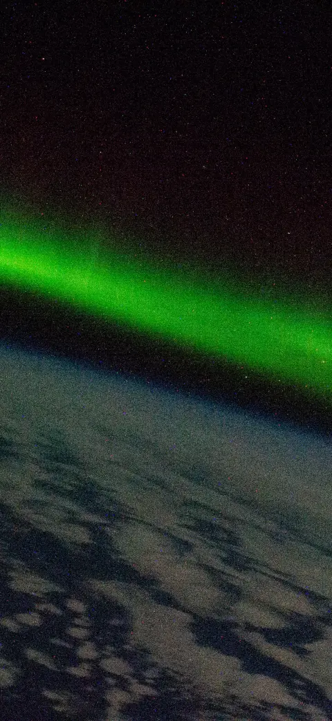 Aurora australis iPhone wallpaper