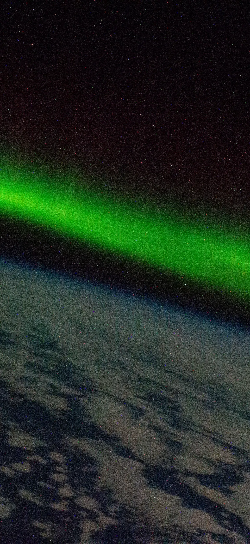 Aurora australis iPhone wallpaper